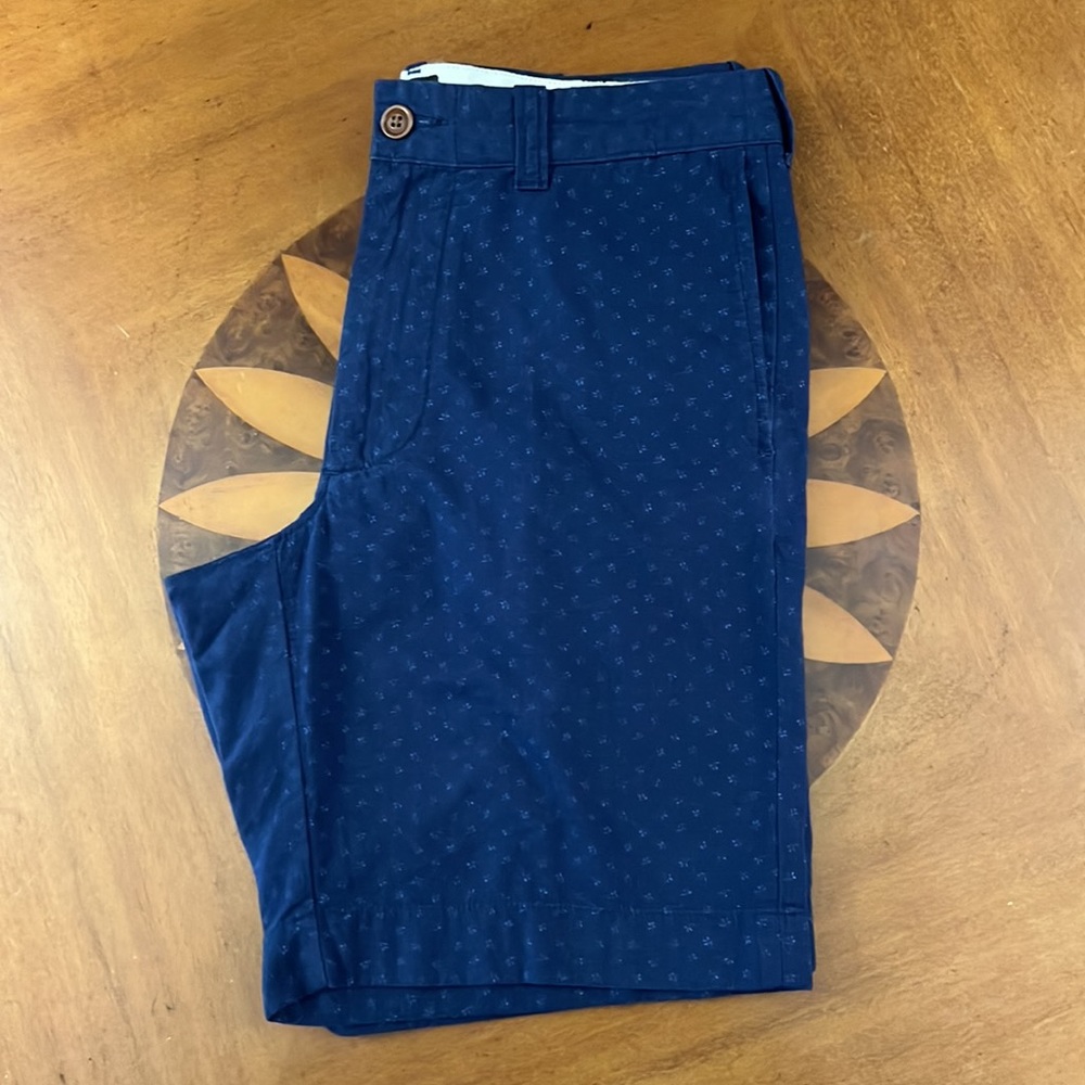 J. Crew 9” Stanton Navy All Over Floral Print Flat Front Shorts 30 Lightweight - Picture 5 of 13